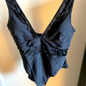 Cupshe Black One-piece Swimsuit - TAGS ON